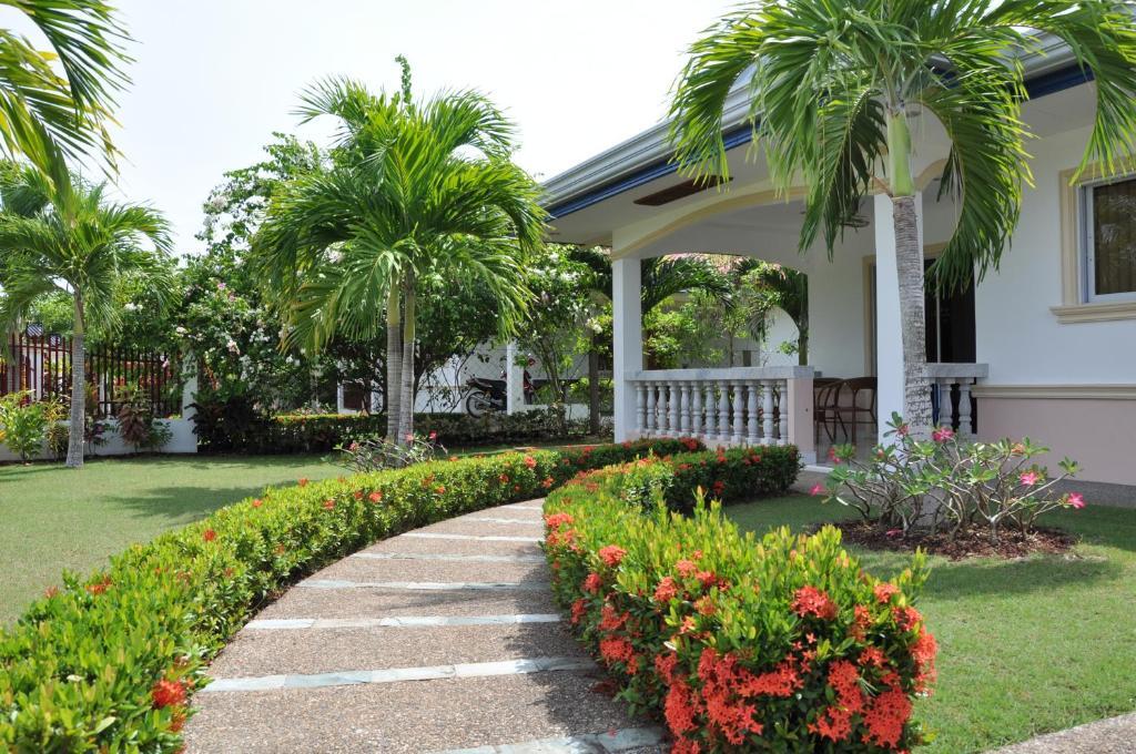 Olivia Resort Serviced Apartments And Bungalows Panglao Room photo