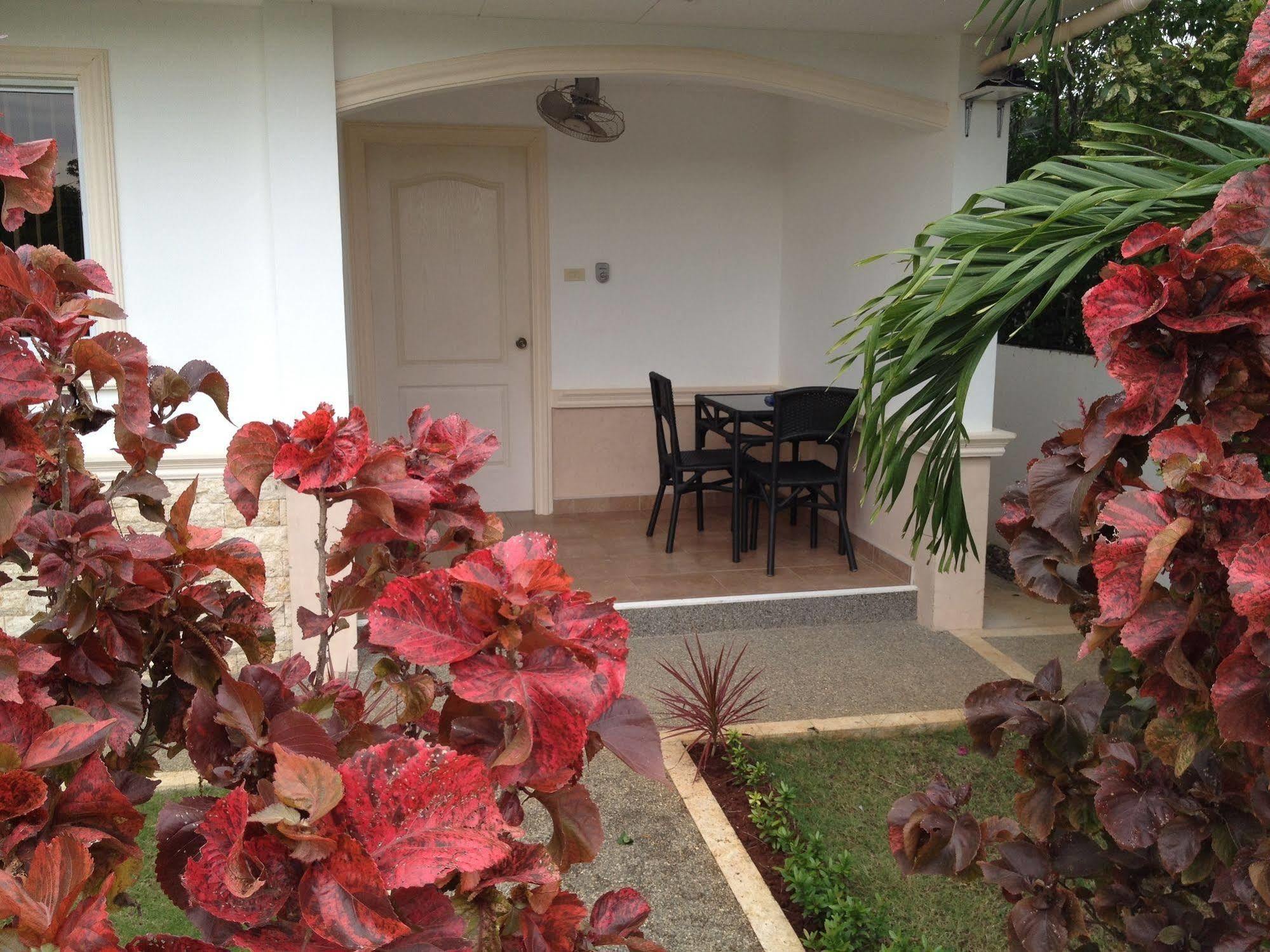 Olivia Resort Serviced Apartments And Bungalows Panglao Exterior photo