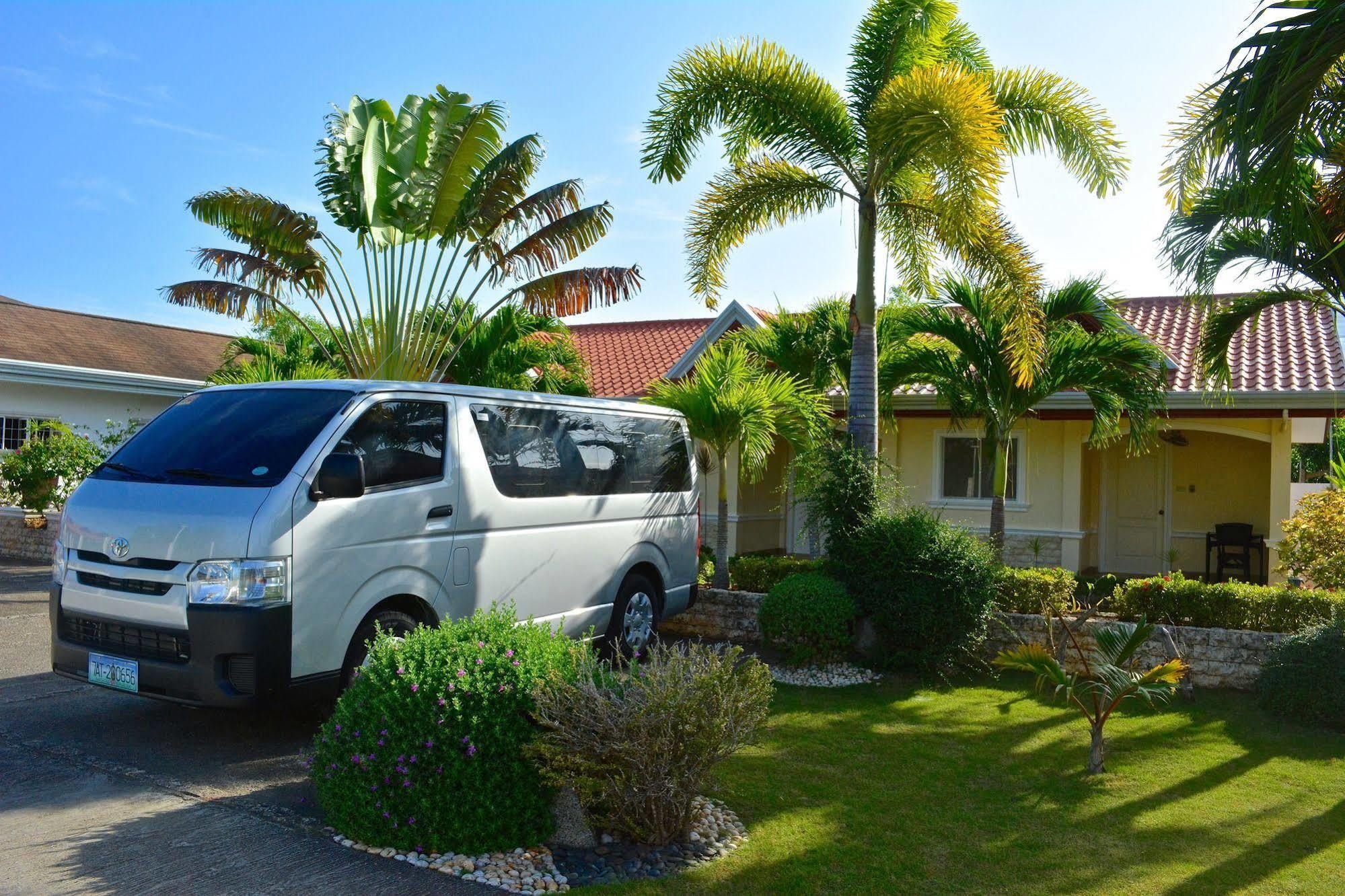 Olivia Resort Serviced Apartments And Bungalows Panglao Exterior photo