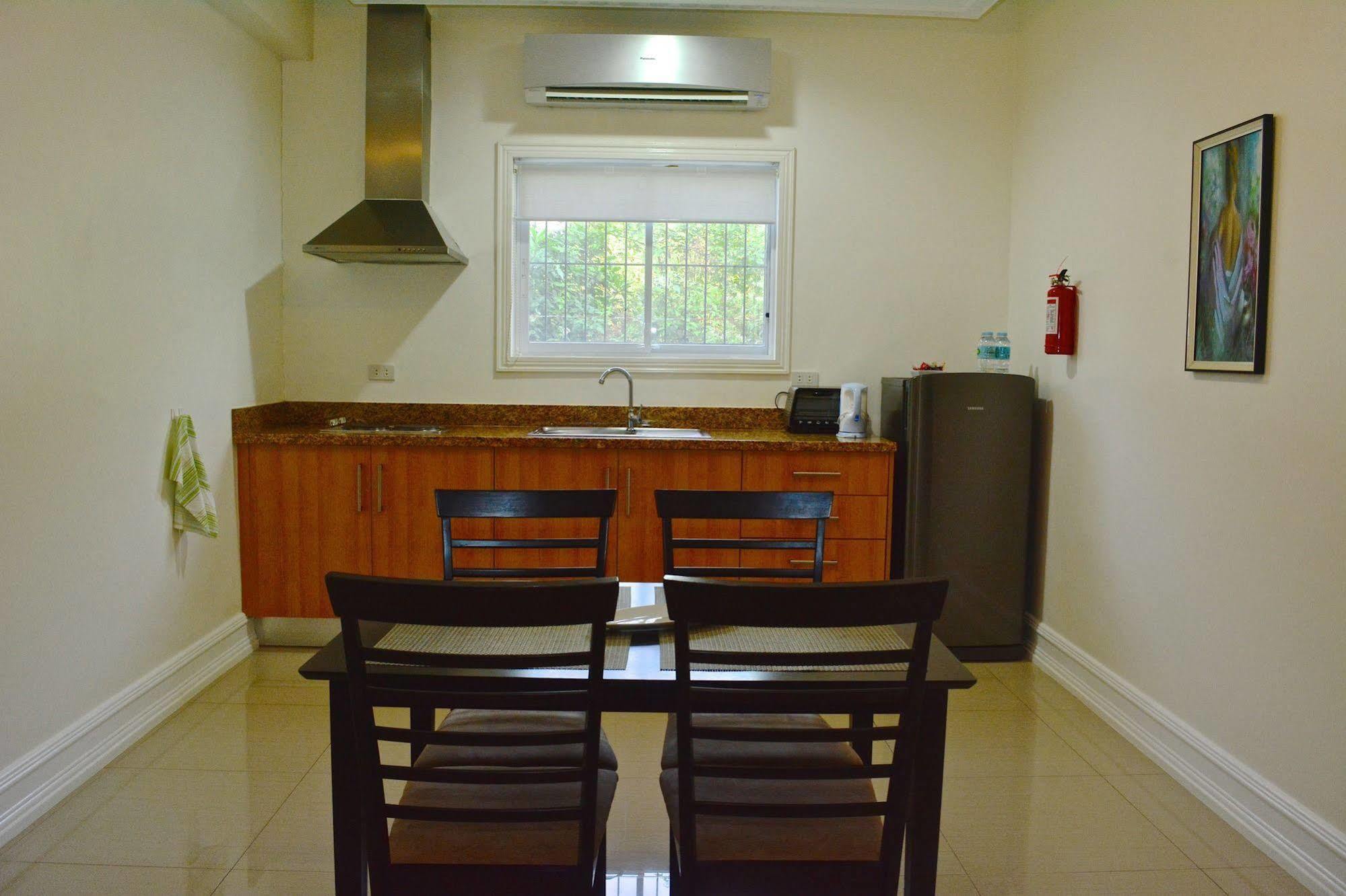 Olivia Resort Serviced Apartments And Bungalows Panglao Exterior photo