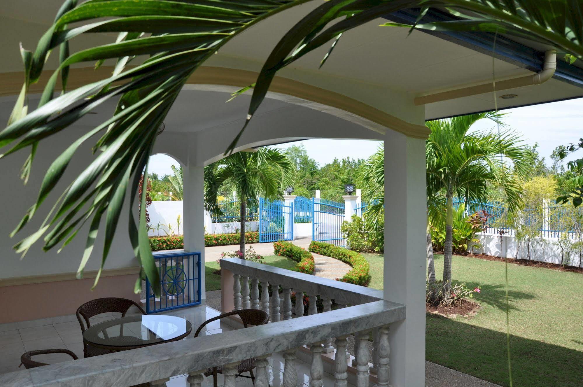 Olivia Resort Serviced Apartments And Bungalows Panglao Exterior photo